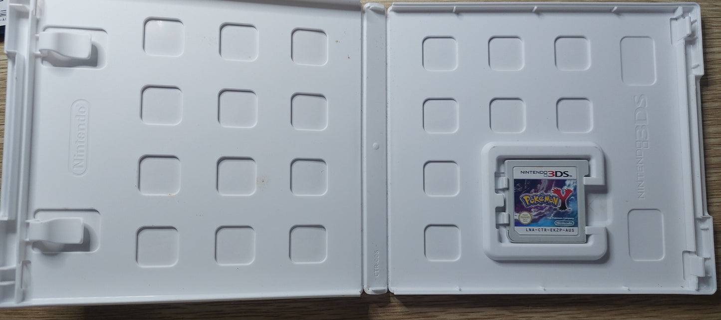 2013 Nintendo 3DS Pokémon Y in box Tested