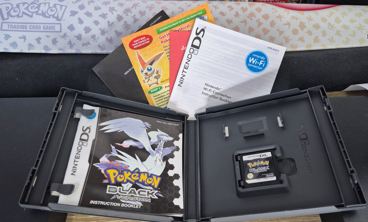 2011 Nintendo DS Pokémon Black Version AUS PAL In Box Tested with Instructions