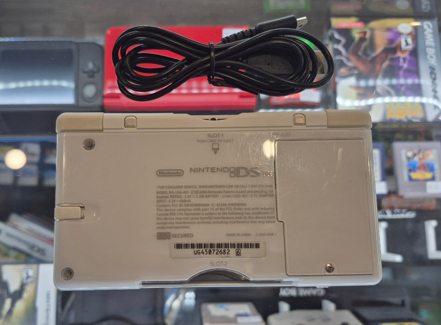 2006 Nintendo DS Lite White Console VGC Inc.Charger Cable