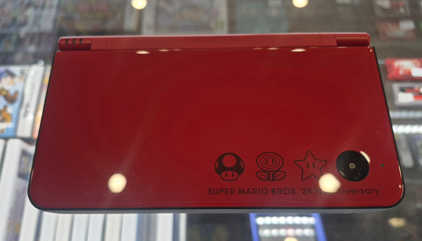 Nintendo DSi XL Super Mario Bros 25th Anniversary Edition Excellent Condition in Case