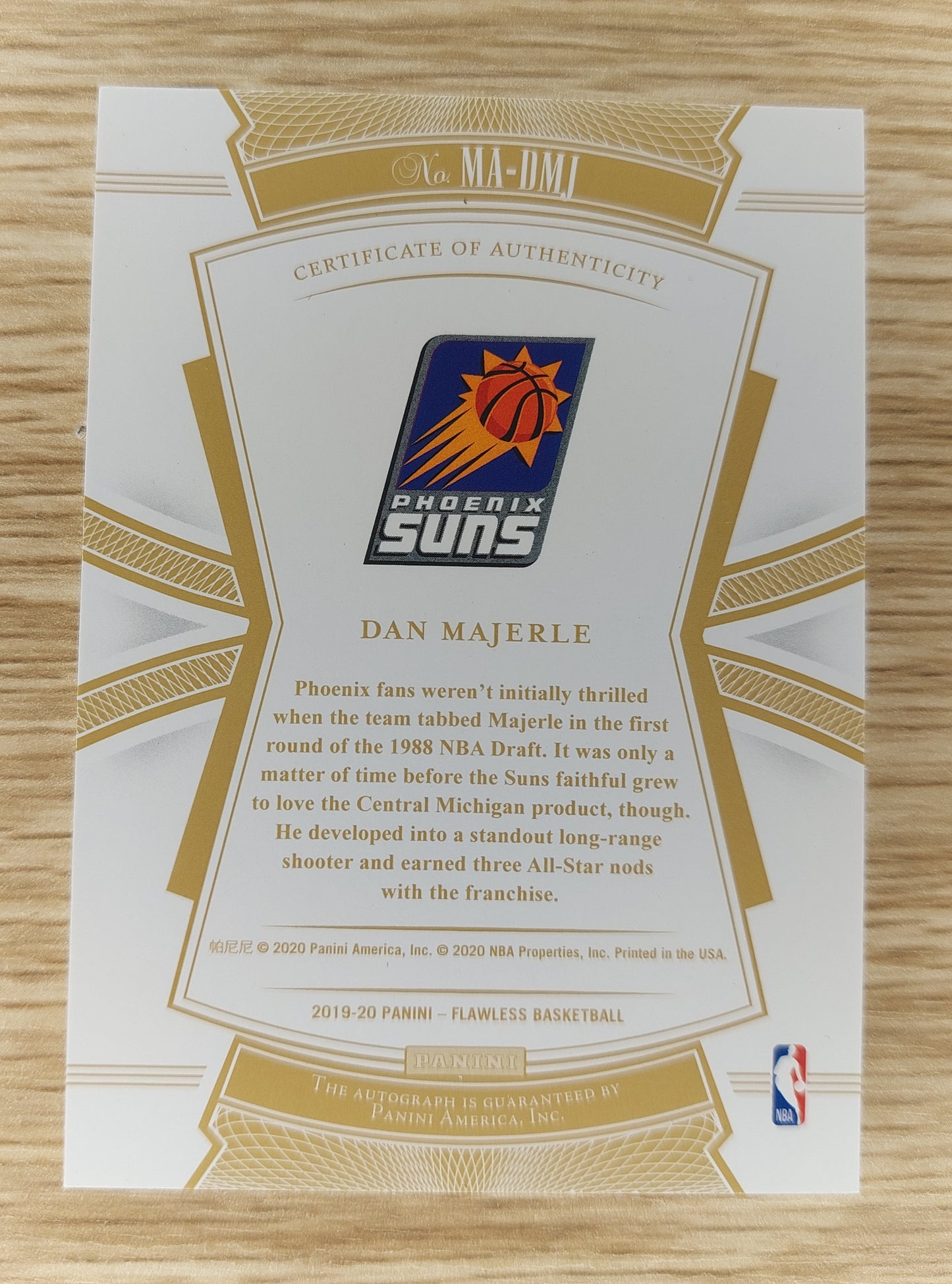 2019-20 Panini Flawless MA-DMJ Momentous Dan Majerle Auto Green 4/5