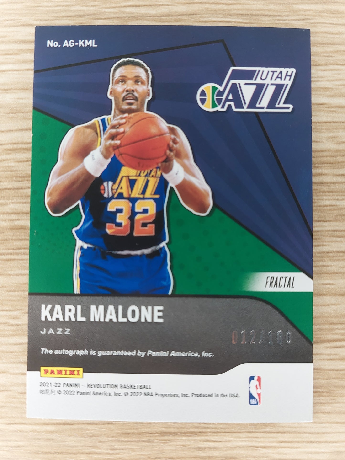 2021-22 Panini Revolution AG-KML Karl Malone Fractal Auto 012/100