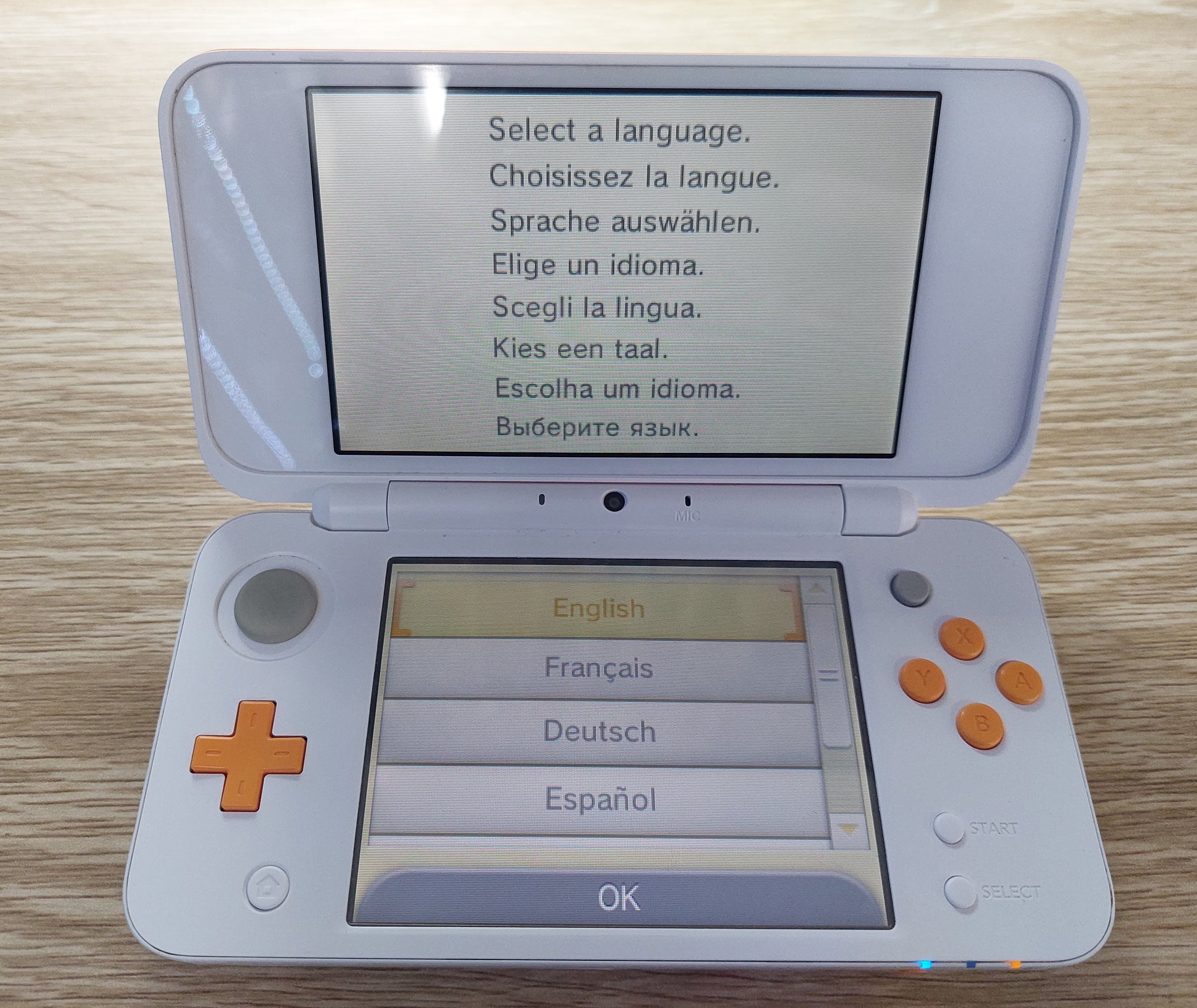 NEW' Nintendo 2DS XL Orange/White Console great condition