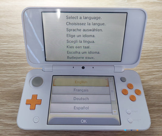 'NEW' Nintendo 2DS XL Orange/White Console great condition inc.4GB SD Card ,USB charger included SEE DESCRIPTION