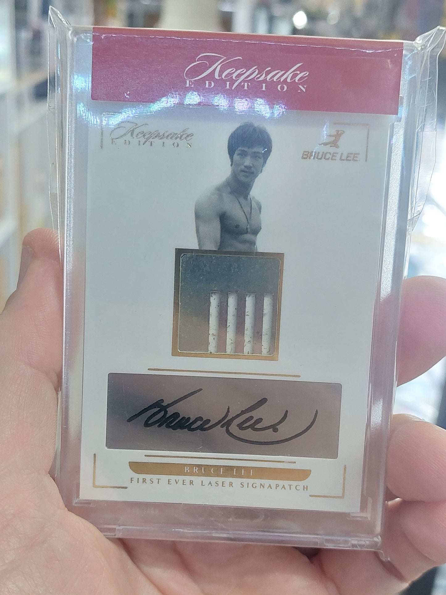 2024 Keepsake Edition Red Label Bruce Lee Signapatch Card(Tape Player Relic)37/99