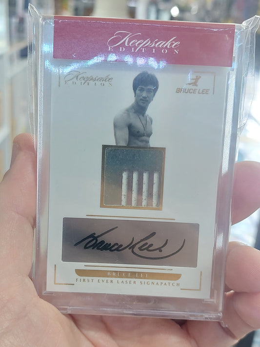 2024 Keepsake Edition Red Label Bruce Lee Signapatch Card(Tape Player Relic)37/99