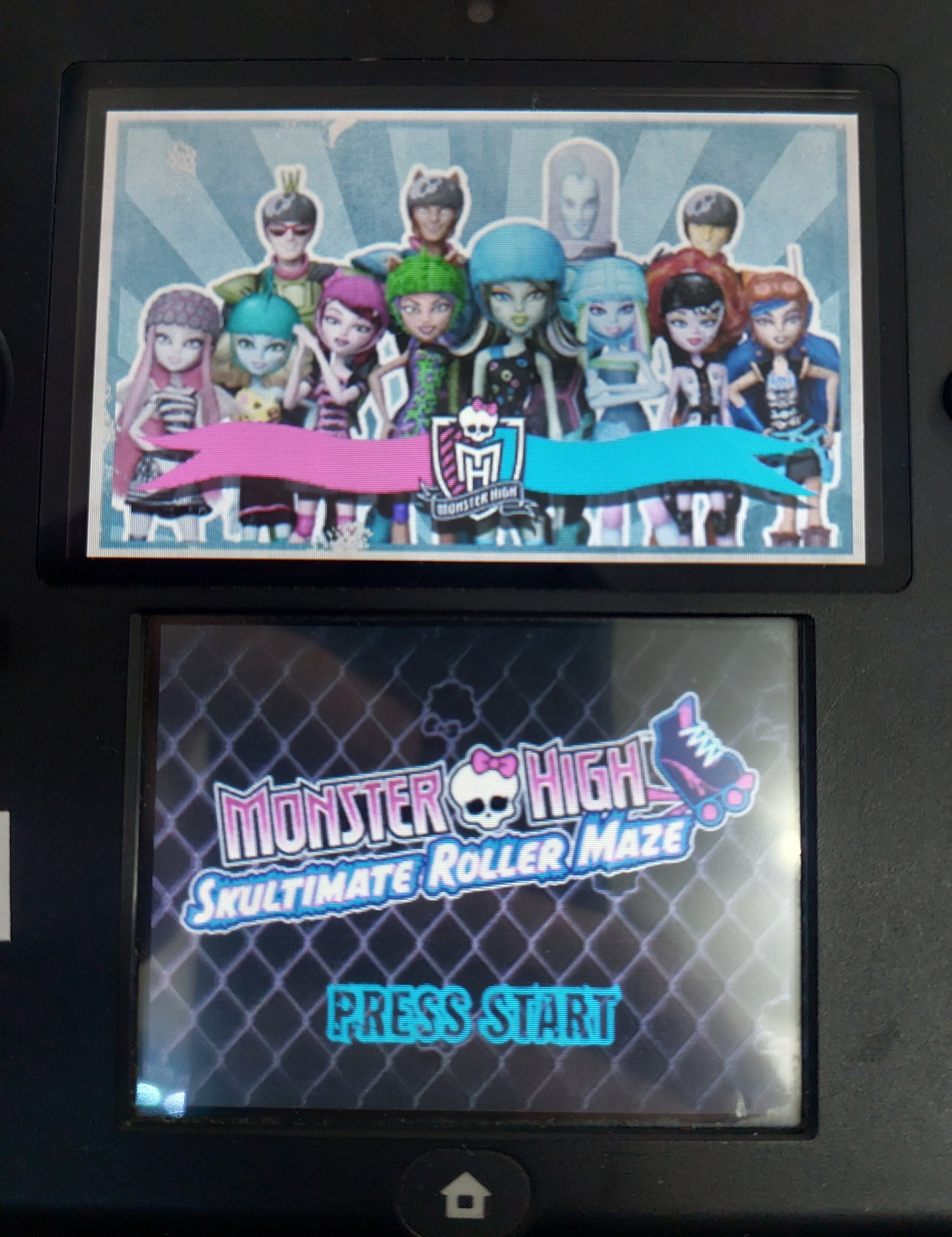 Nintendo 3DS GAMEBOY Video game MONSTER HIGH SKULTIMATE ROLLER MAZE