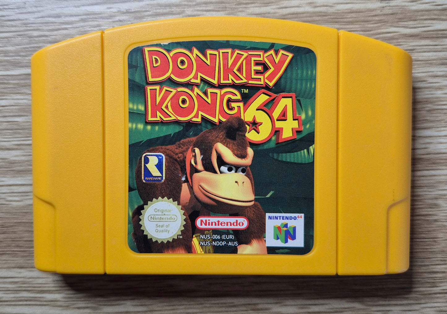 Nintendo N64 Boxed  Donkey Kong 64 Collectors Edition Yellow Game Pak+ new Expansion Pak (no instructions)