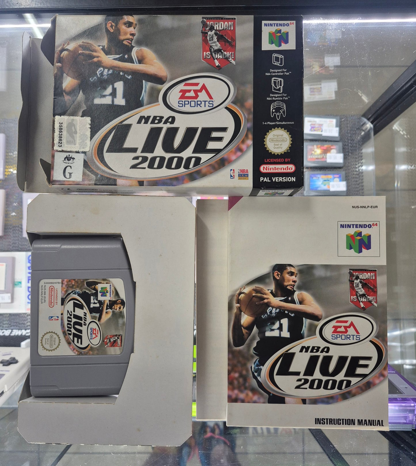 1999 Nintendo N64 EA SPORTS NBA LIVE 2000 Complete in Box Cart like New