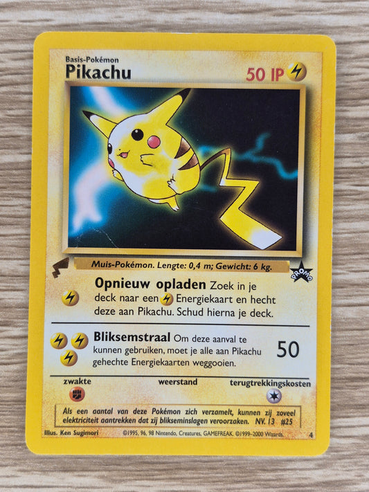 Pokemon TCG Pikachu 4 Dutch World Collection 2000 Promo Gold Tail Card MP