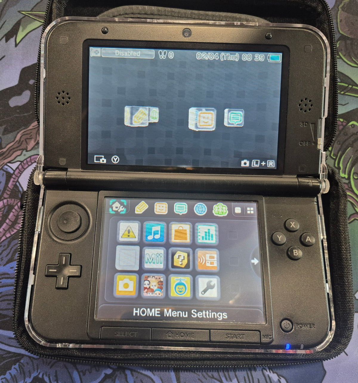 Nintendo 3DS XL- RED  Console  VGC in clear protector with soft case and usb charger
