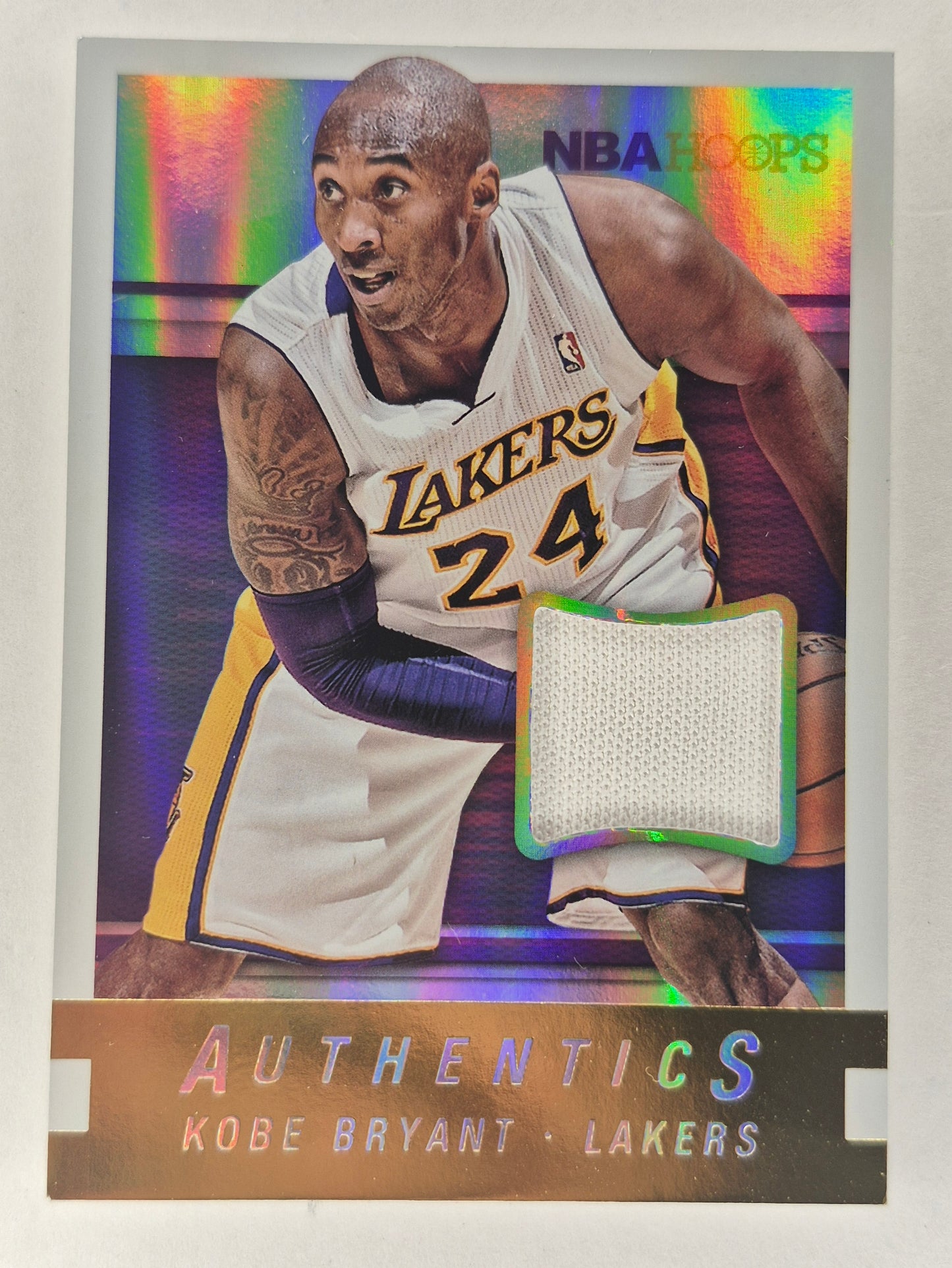 Kobe Bryant *Game-Worn* 2014-15 Panini NBA Hoops Authentics Patch #10 LA Lakers