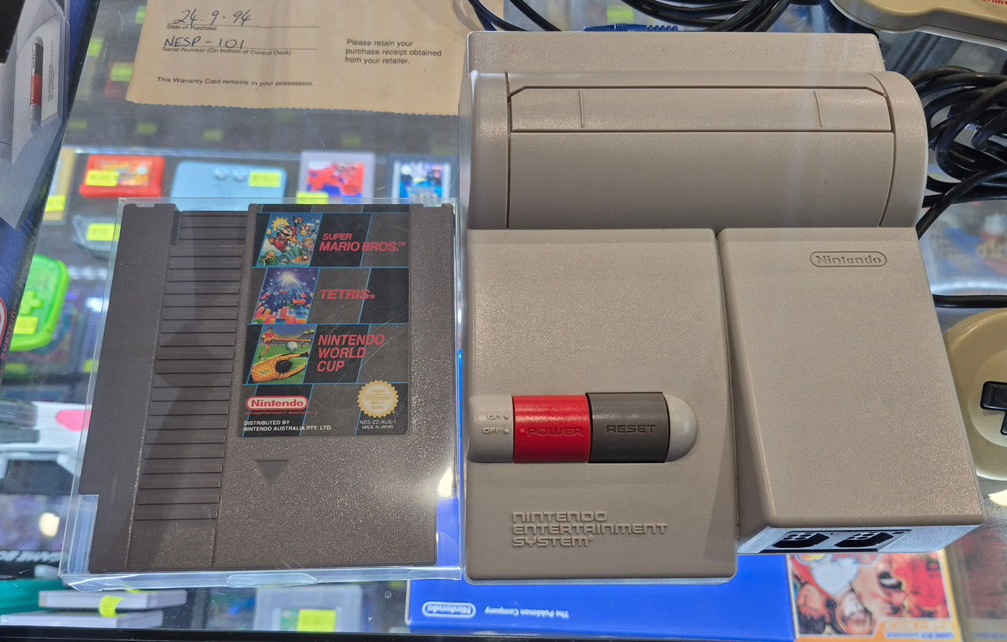 Nintendo NES Control Deck Top Loader PAL AUS Complete in Box with 2 controllers & game(no insert)