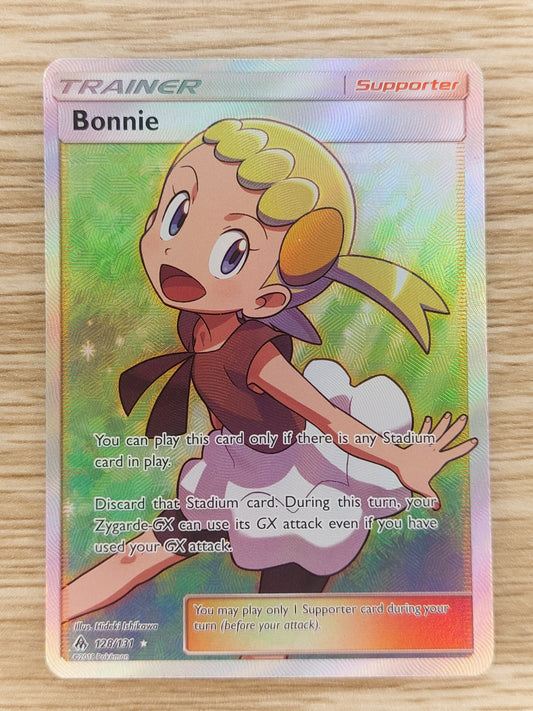Pokemon 2018 Bonnie Full Art Trainer Forbidden Light 128/131