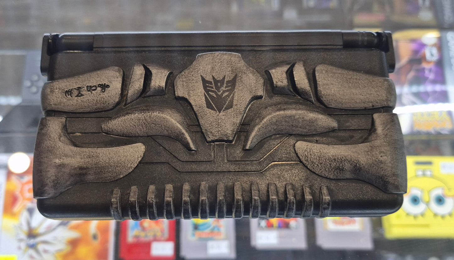 2006 Nintendo DS lite BLACK Console in Transformers Shell  with USB Charger(minor screen fault)