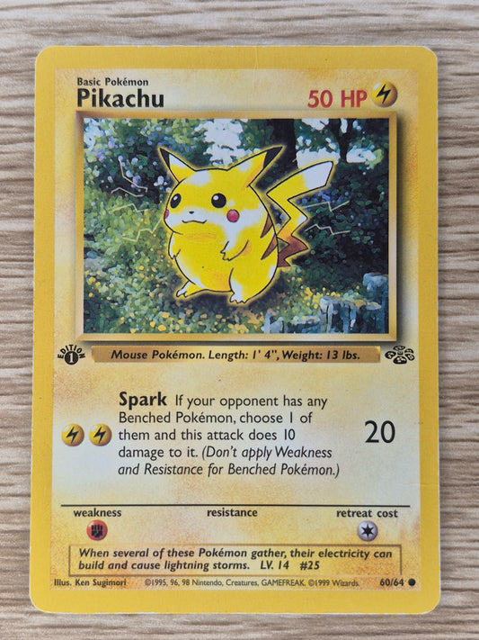 1999 Pokémon Jungle 60/64 Pikachu 1st Edition Non Holo MP