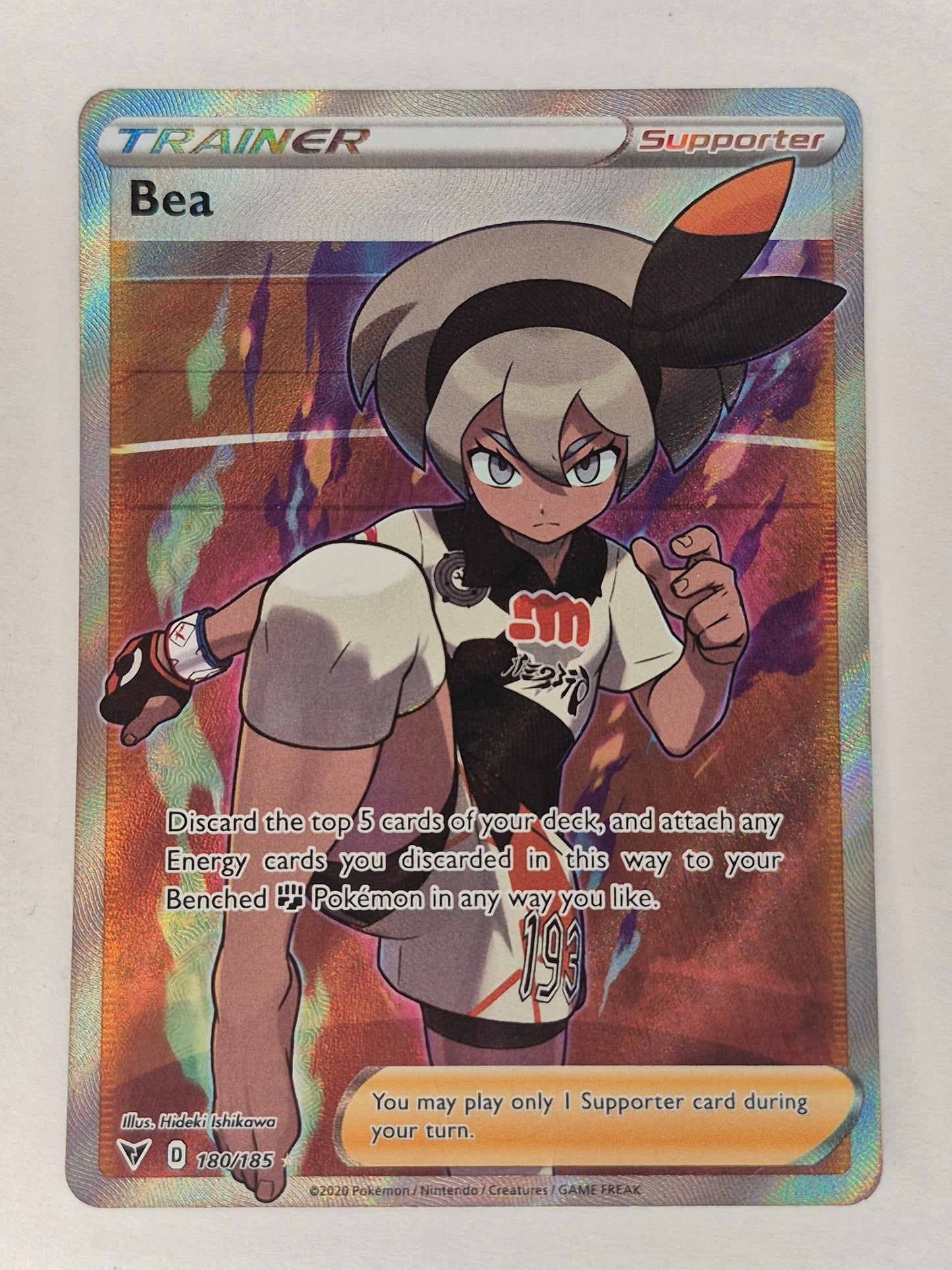 Bea (Full Art) 180/185 SWSH04: Vivid Voltage - Pokemon Card - NM