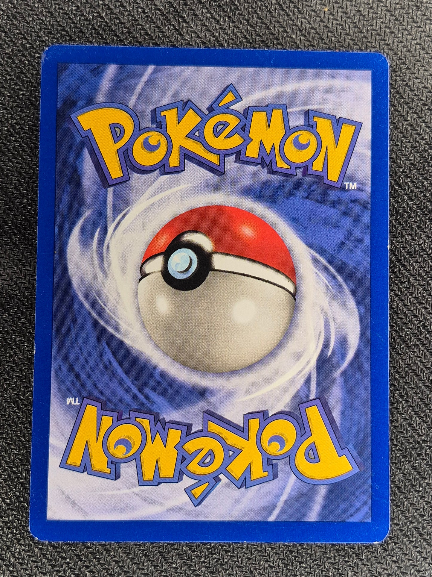 1999 Pokemon WoTC Base Set 22/102 Pidgeotto Shadowless LP