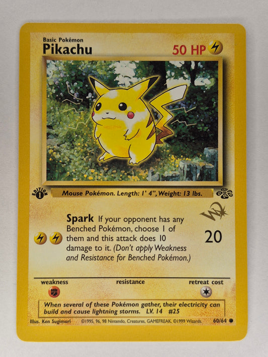 1999 WOTC Pokemon Jungle 1st Edition Wizard Gold Stamp Red Cheeks Pikachu NM
