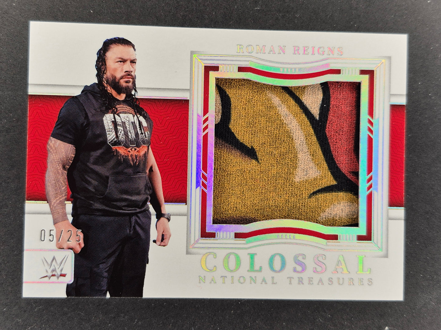 2024 National Treasures WWE CL-RMR Colossal Materials Roman Reigns 05/25 SSP