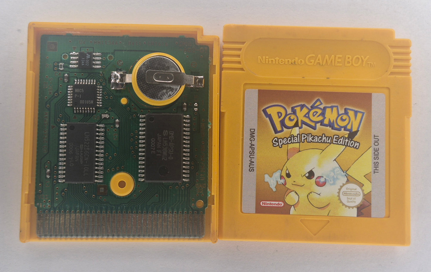 Pokemon Yellow Special Pikachu Edition  Game Boy *100% ORIGINAL* NEW BATTERY