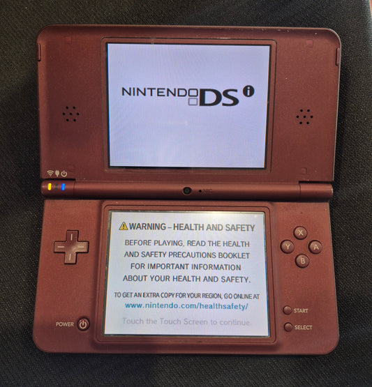 NINTENDO DSI XL GAME CONSOLE BROWN IN GOOD CONDITION,INC USB CHARGER
