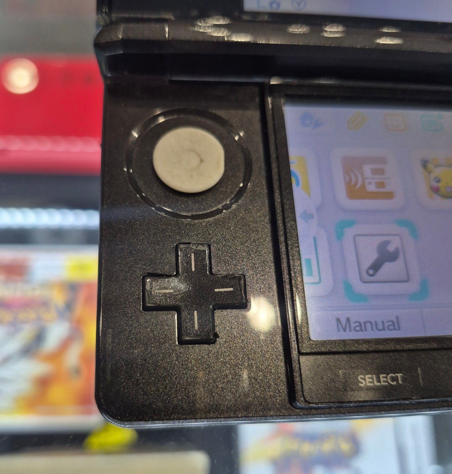 Nintendo 3DS Console Black CTR-001 Excellent Condition, Inc. USB Charger & new 32GB Card.(Minor Wear)