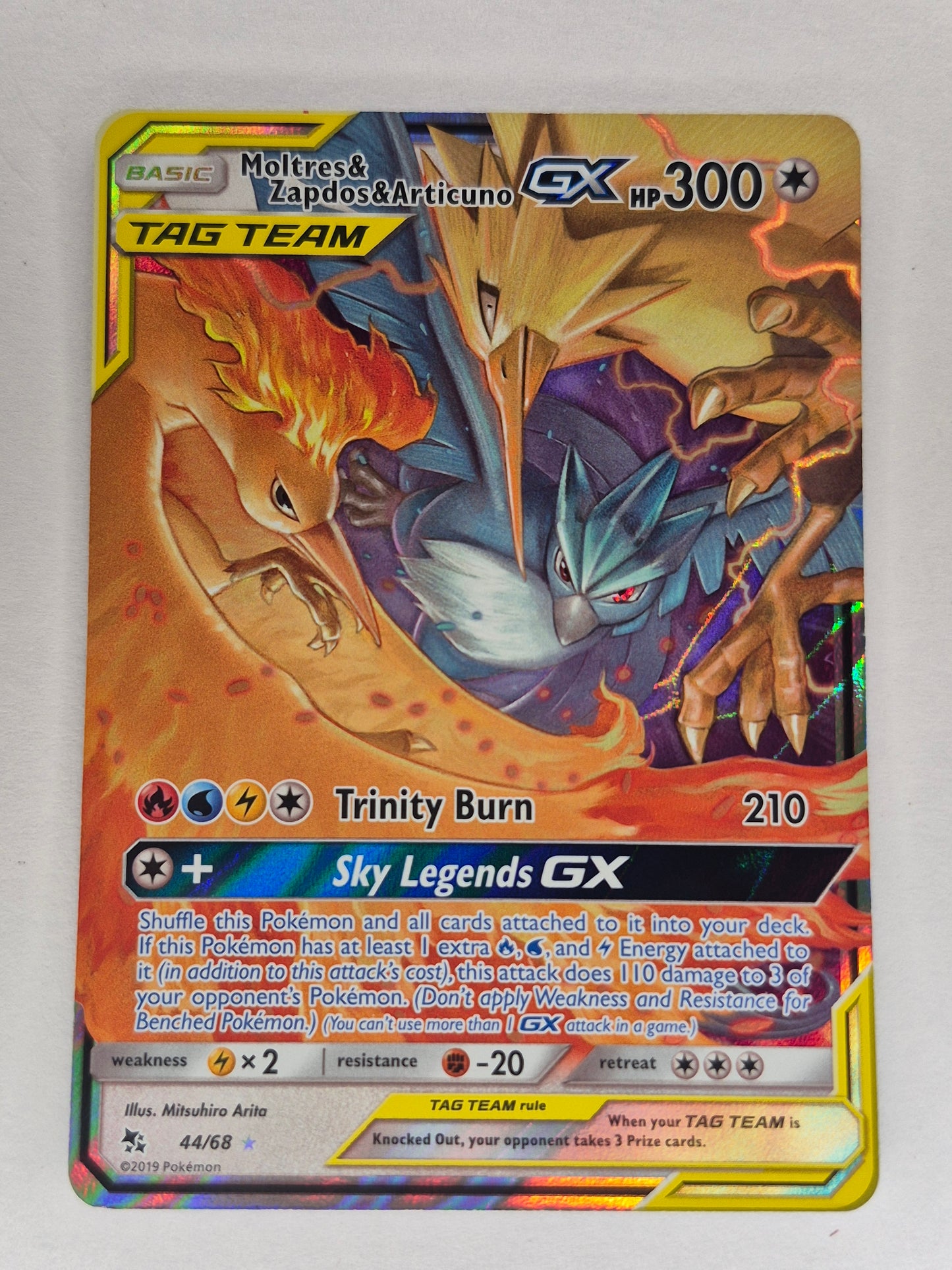 Pokémon TCG Moltres & Zapdos & Articuno PokémonTag Team GX Hidden Fates 44/68 NM