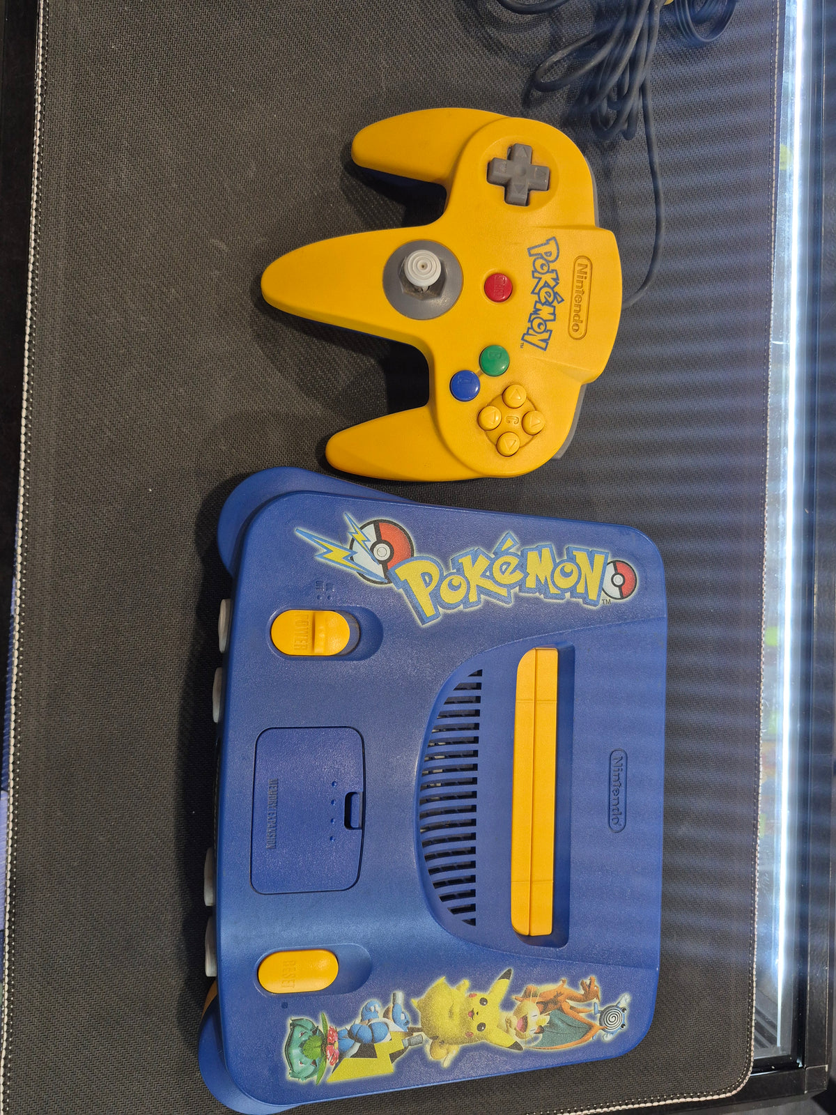 Nintendo N64 Pokemon Pokemaniac Limited Edition Console w Controller Tested