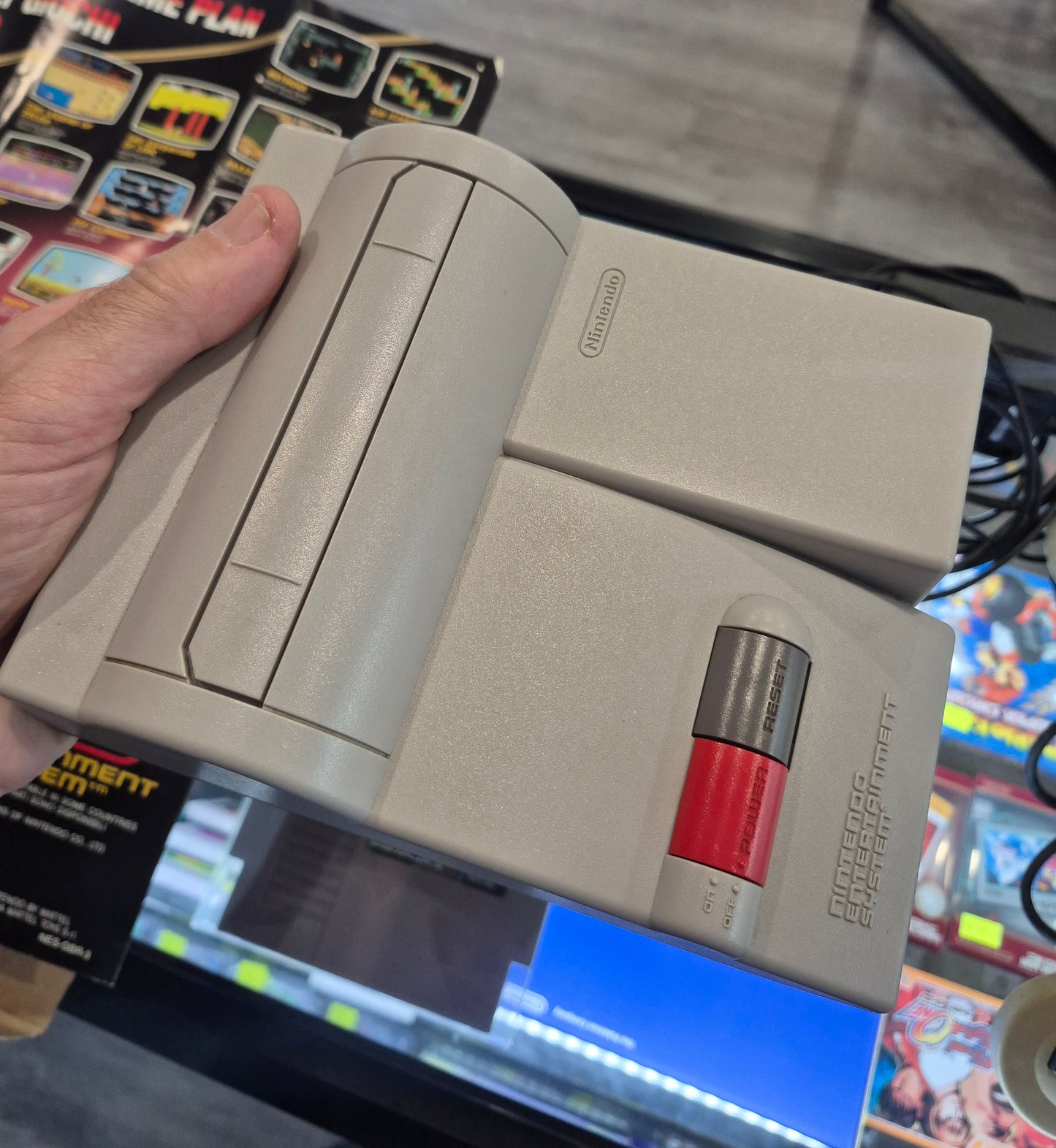 Nintendo NES Control Deck Top Loader PAL AUS Complete in Box with 2 controllers & game(no insert)