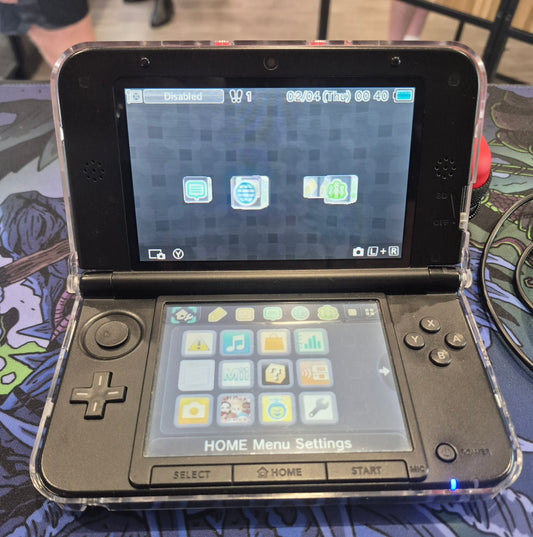 Nintendo 3DS XL- RED  Console  VGC in clear protector with soft case and usb charger