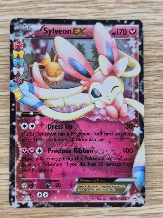 Sylveon EX - RC21/RC32 - Radiant Collection - Generations - Pokemon Card - LP