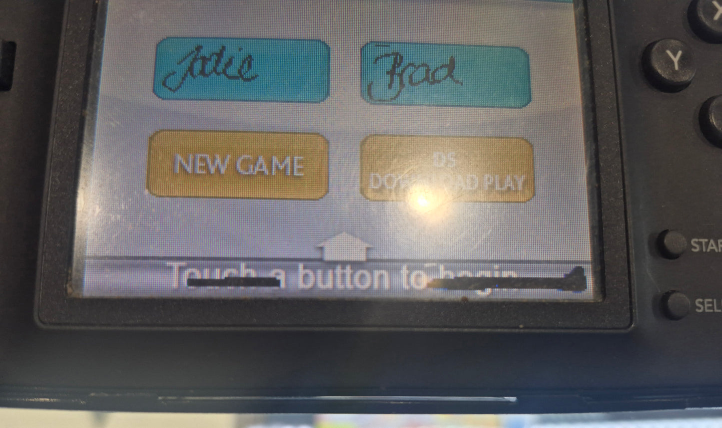 2006 Nintendo DS lite BLACK Console in Transformers Shell  with USB Charger(minor screen fault)